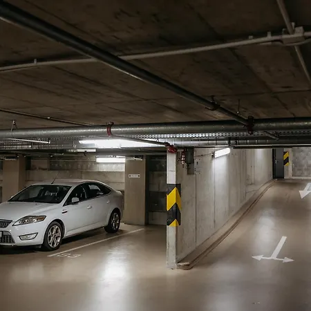 Апартаменты Days - Quiet Oasis With Parking And Balcony Seating In Nusle *